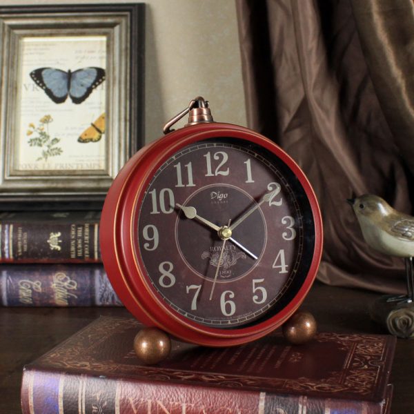 Factory Direct Sales Of New Retro Electronic Alarm Clock Red Creative Clock Ornaments Amazon Best Selling Hot Style Clock - Image 2