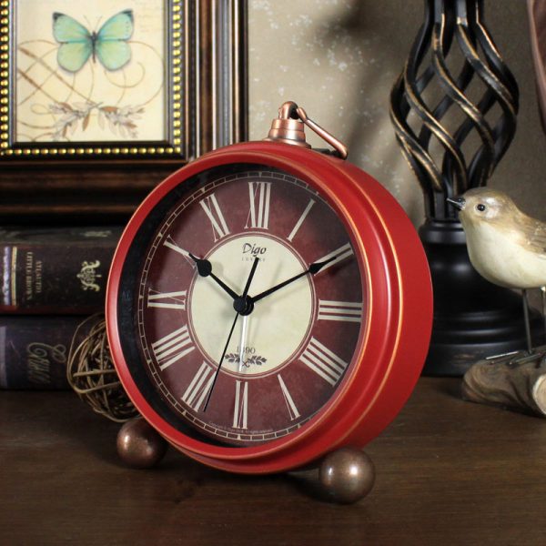 Factory Direct Sales Of New Retro Electronic Alarm Clock Red Creative Clock Ornaments Amazon Best Selling Hot Style Clock - Image 7