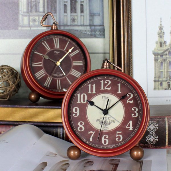 Factory Direct Sales Of New Retro Electronic Alarm Clock Red Creative Clock Ornaments Amazon Best Selling Hot Style Clock - Image 8