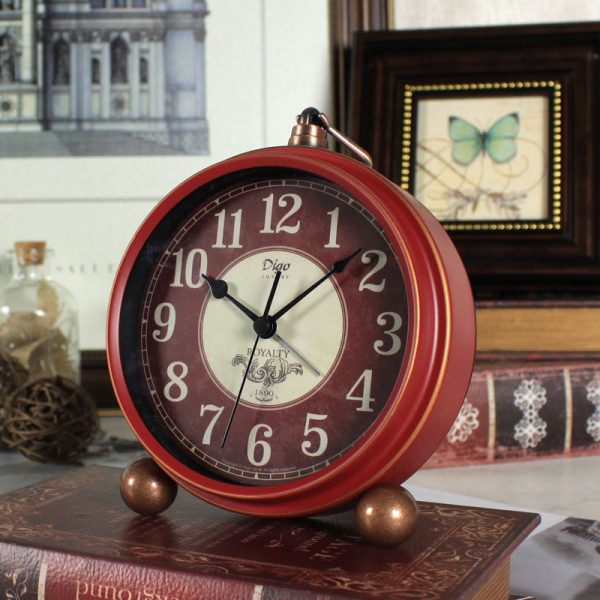 Factory Direct Sales Of New Retro Electronic Alarm Clock Red Creative Clock Ornaments Amazon Best Selling Hot Style Clock - Image 5
