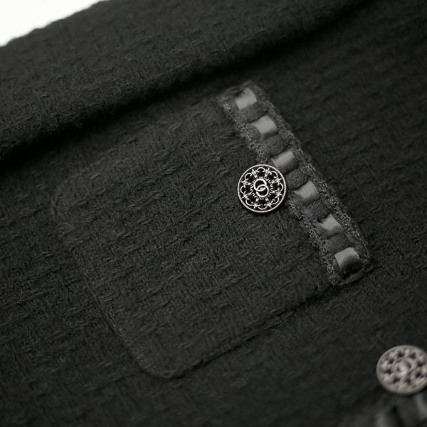 Black Rough Flower Top Autumn And Winter Thick Warm Jacket - Image 6