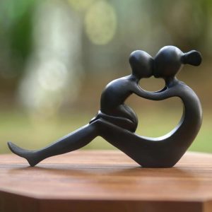 Hug Kiss Resin Crafts Ornament Gift Best Mom In The World