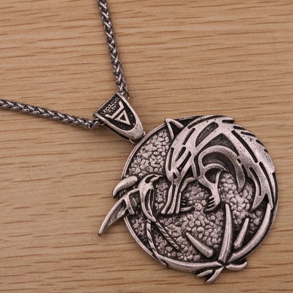 Hot Selling Wolf Head Titanium Chain Necklace - Image 7