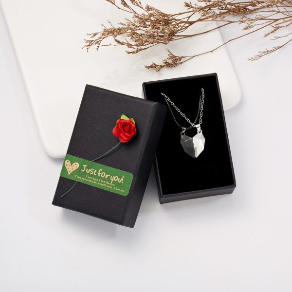 Hot Selling Magnetic Attracting Necklace - Image 5